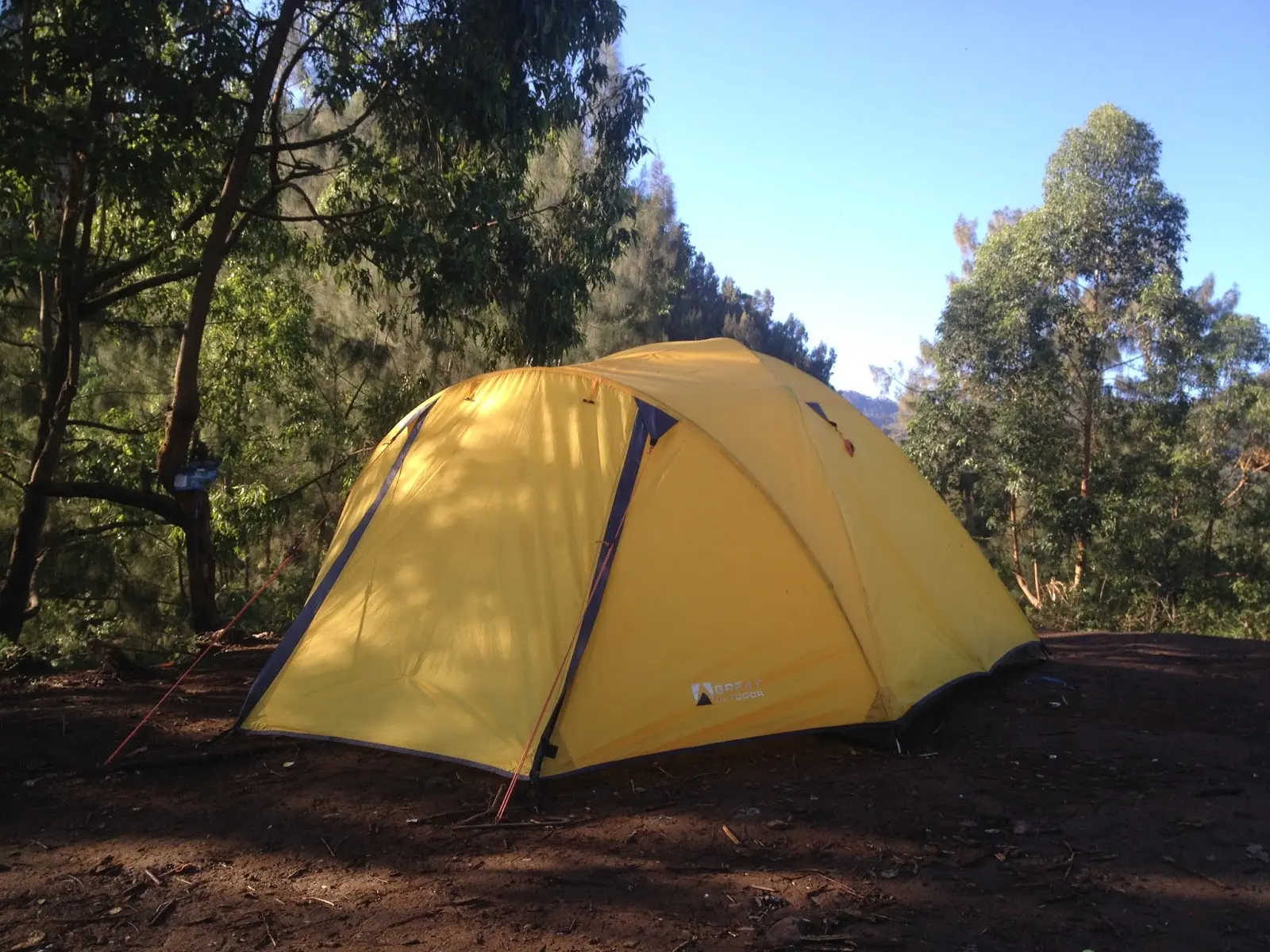 10 Alat Masak Buat Camping yang Wajib Dibawa Agar Liburan Makin Seru