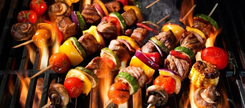 Cara Mudah Membersihkan Alat Masak Stainless yang Kotor dan Berminyak