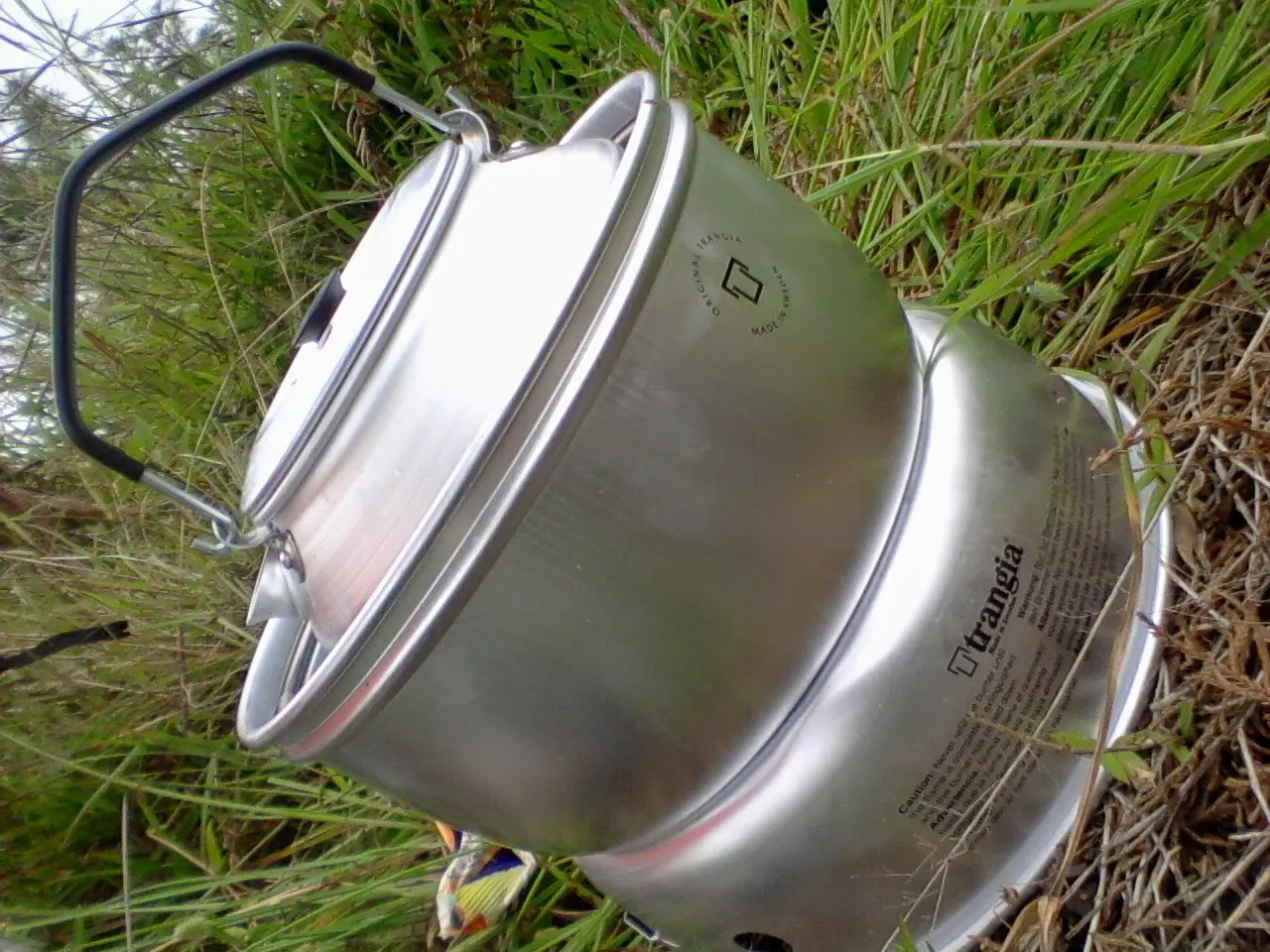 10 Alat Masak Camping yang Wajib Dibawa Saat Liburan